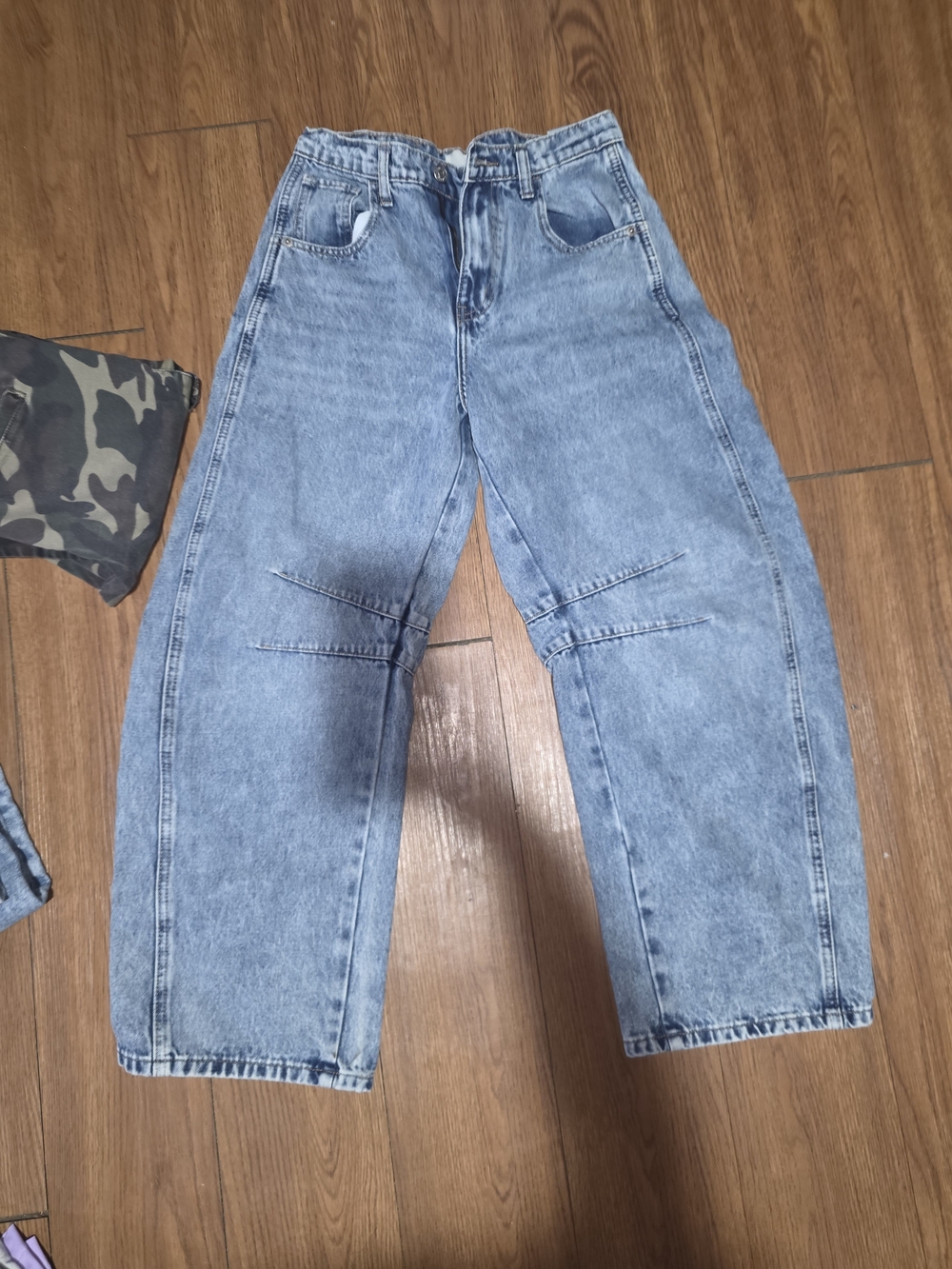 Relaxed Light Blue Boyfriend Jeans — Casual High-Rise Fit